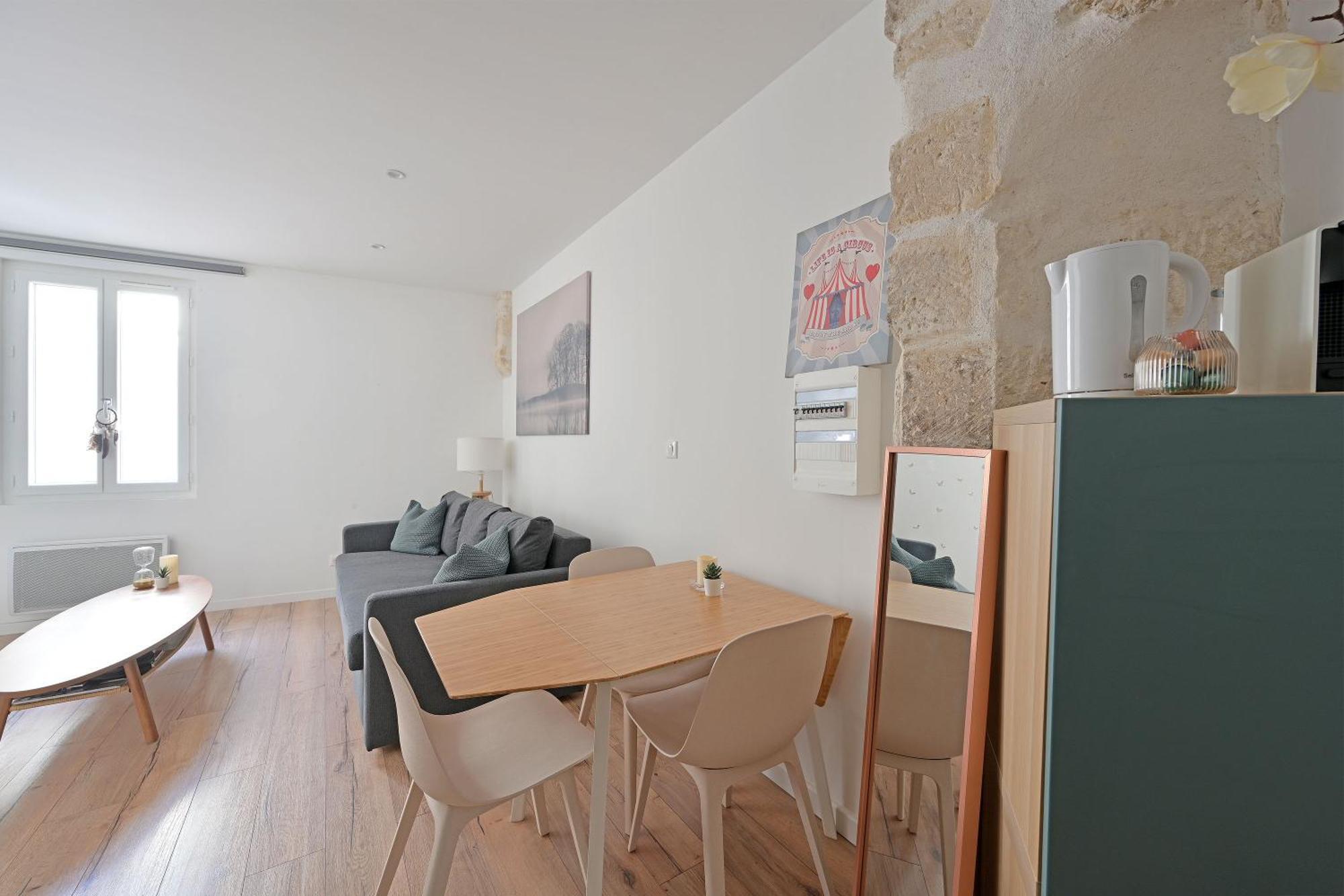 Studio Arthur - Proche Theatres Et Place Des Corps Saints - Wifi Avignon Exterior foto